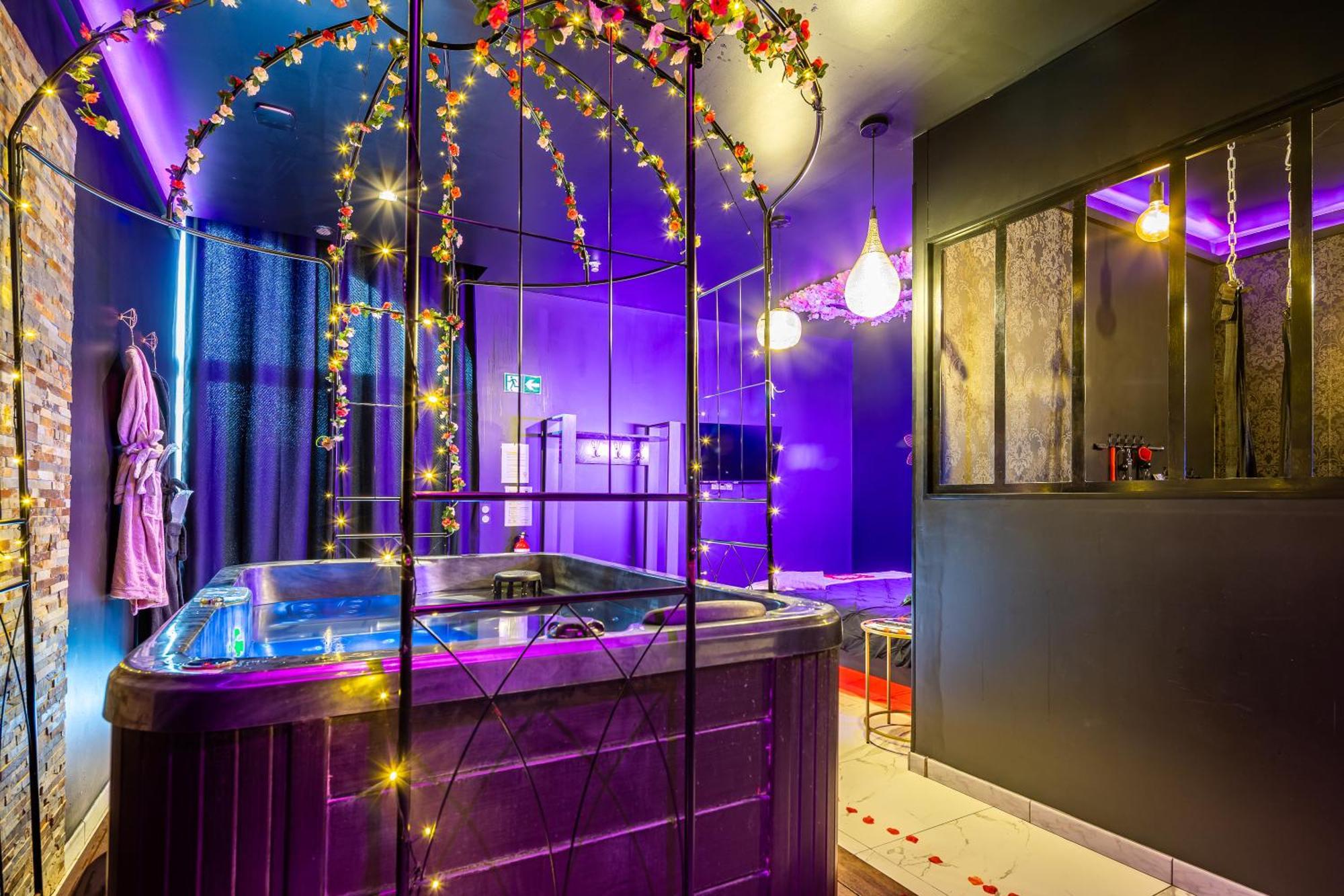Hotel Sweet Secret'S Jacuzzi Le Breuil  Exteriér fotografie